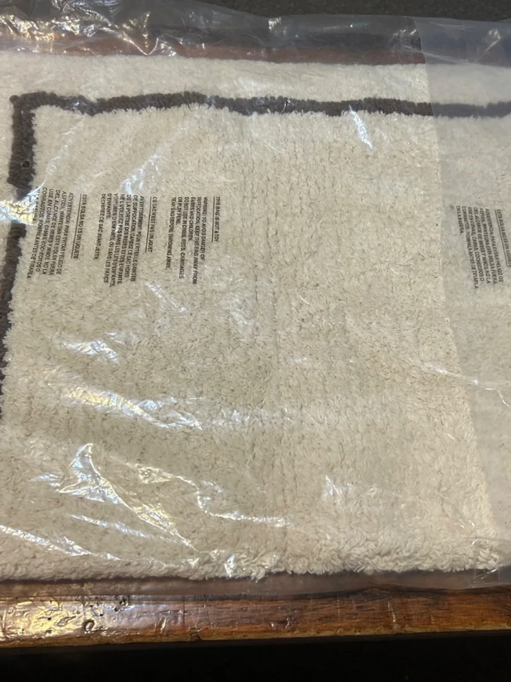 Bacova Tufted Bath Rug Pine Cone Branch 30” x 20” New